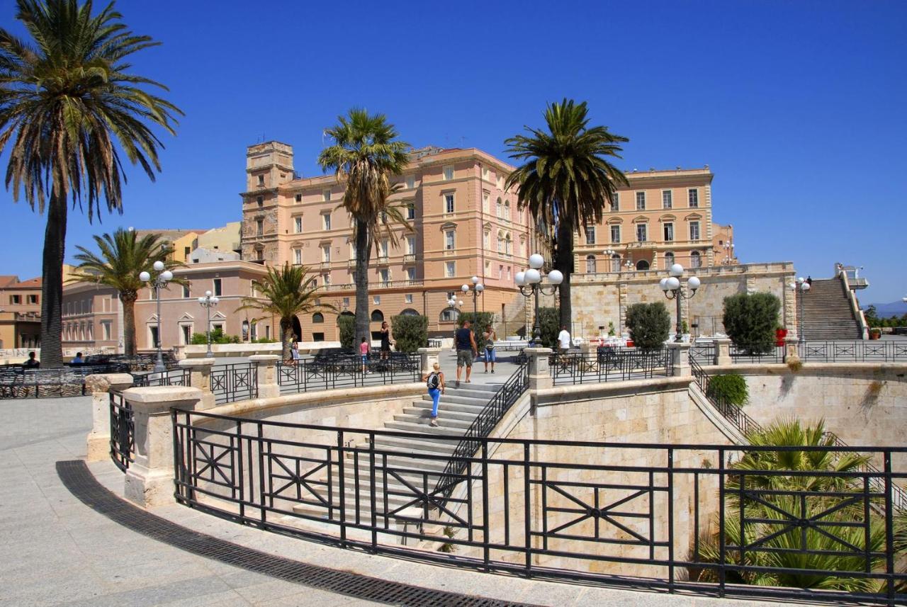 Sky Moon Cagliari Centro Vista Mare Apartment Exterior photo